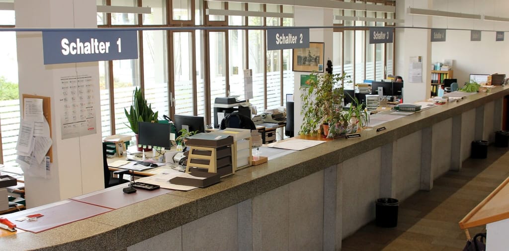 2 Zulassungsstellen Rhein-Erft-Kreis: Ab- und Anmeldung